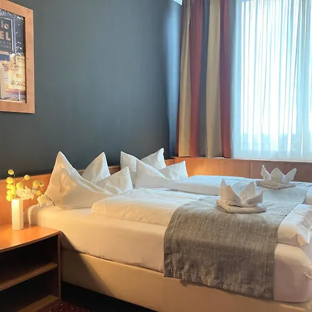 Western Amedia Passau