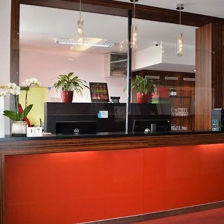 Hotel Western Amedia 3*