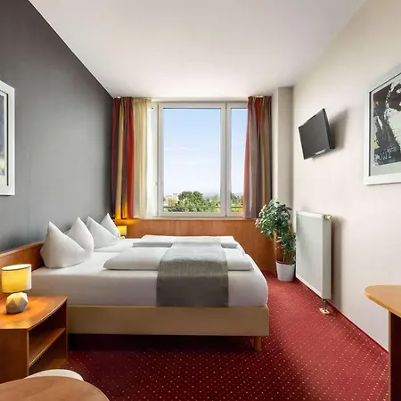 מלון Amedia Express Passau, Trademark Collection By Wyndham 3*