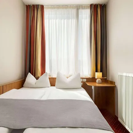 Western Amedia Hotel