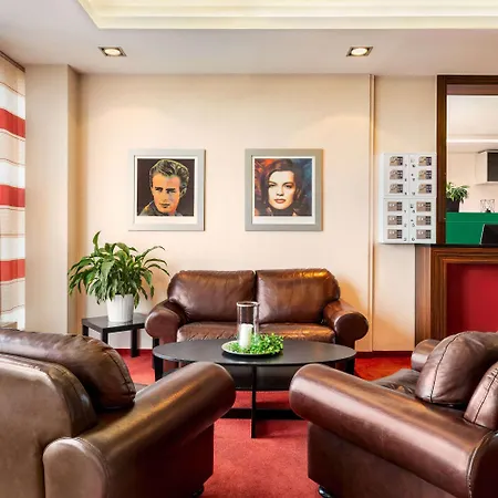 Amedia Express Passau, Trademark Collection By Wyndham מלון 3*