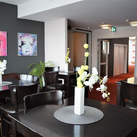 מלון Amedia Express Passau, Trademark Collection By Wyndham פסאו