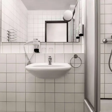 Amedia Express Passau, Trademark Collection By Wyndham מלון 3*
