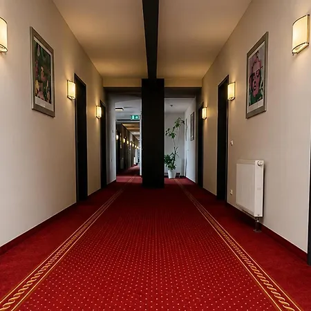 Dormero Express Hotel Passau 4*