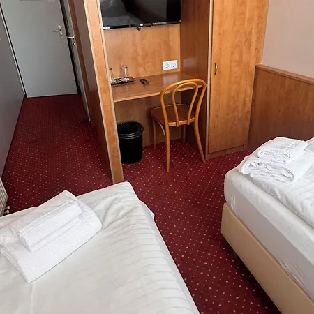 Dormero Express 3*